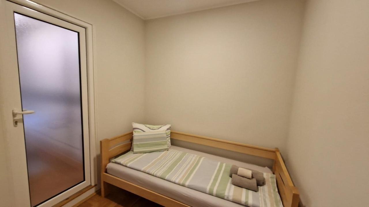Lux Apartman Ava Kikinda 外观 照片